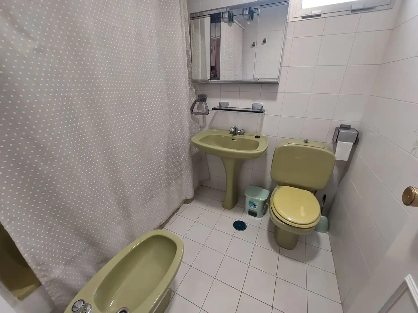 Badezimmer von Wohnung zum Verkauf in Fuengirola mit Klimaanlage, Möbliert und Waschmaschine
