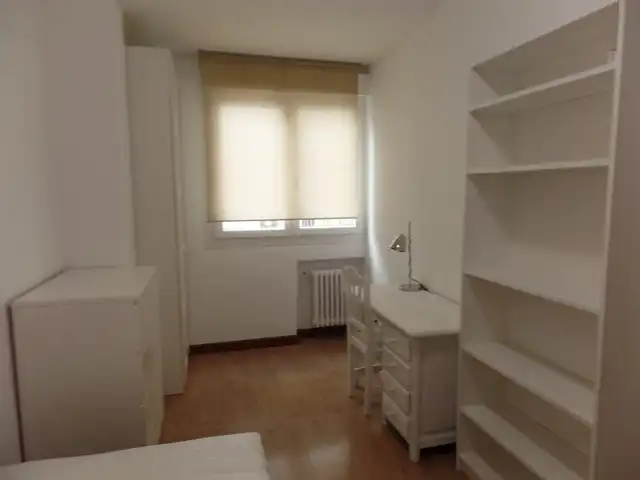 Schlafzimmer von Wohnung zur Miete in Madrid mit Heizung, Terrasse und Möbliert
