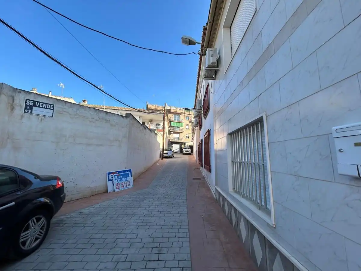 Vista exterior de Residencial en venda en Atarfe