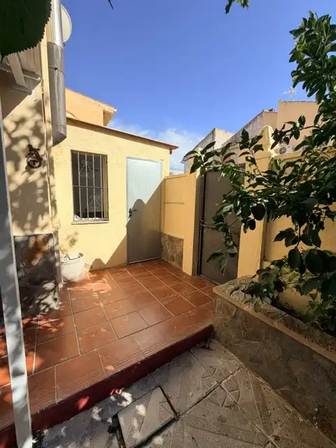 Vista exterior de Casa o chalet en venta en Las Ventas de Retamosa con Aire acondicionado, Calefacción y Jardín privado
