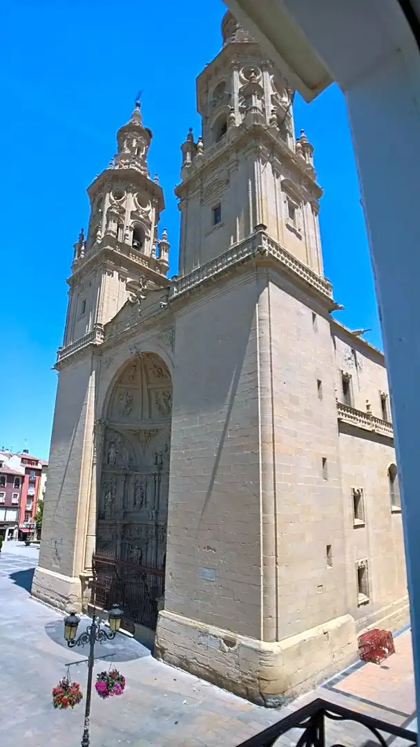 Exterior view of Study for rent in  Logroño  with Terrace and Furnished