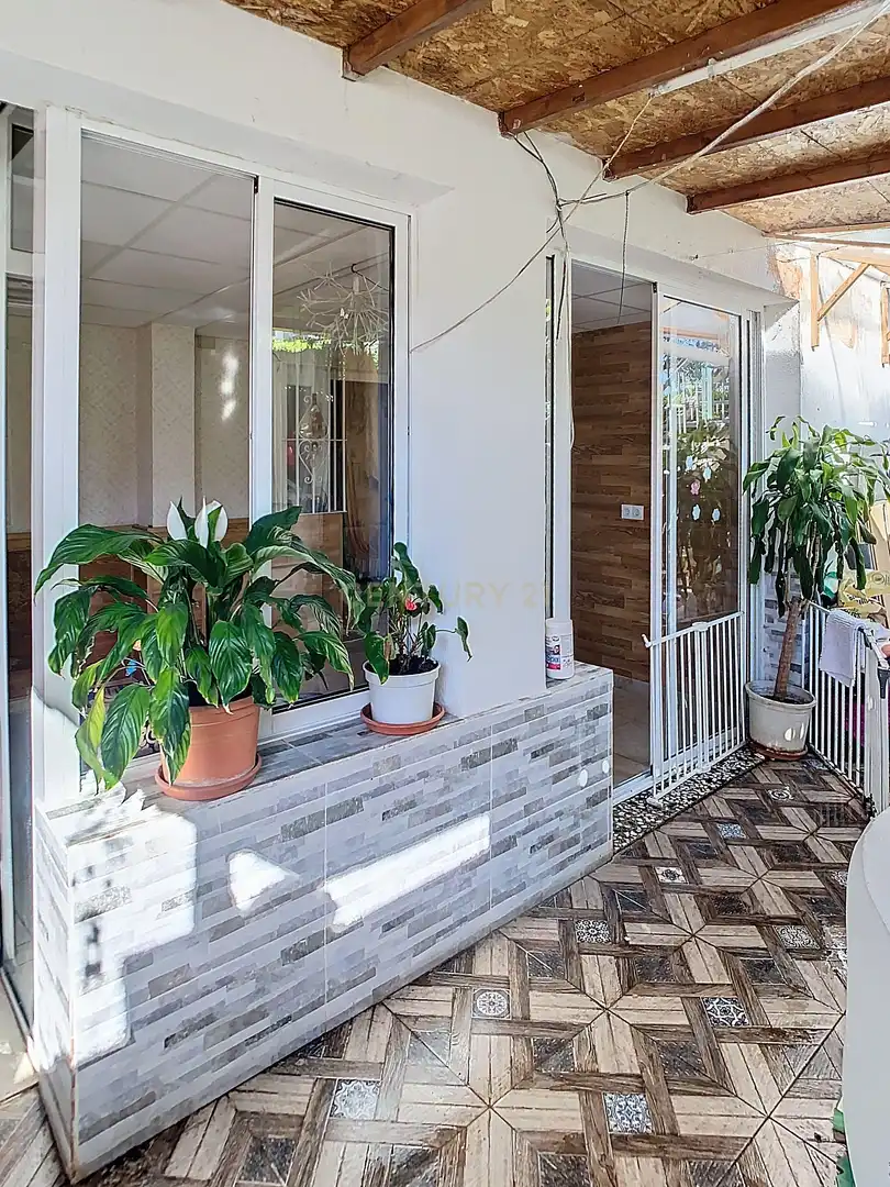 Houses for sale in Fuengirola  with Air Conditioner and Balcony