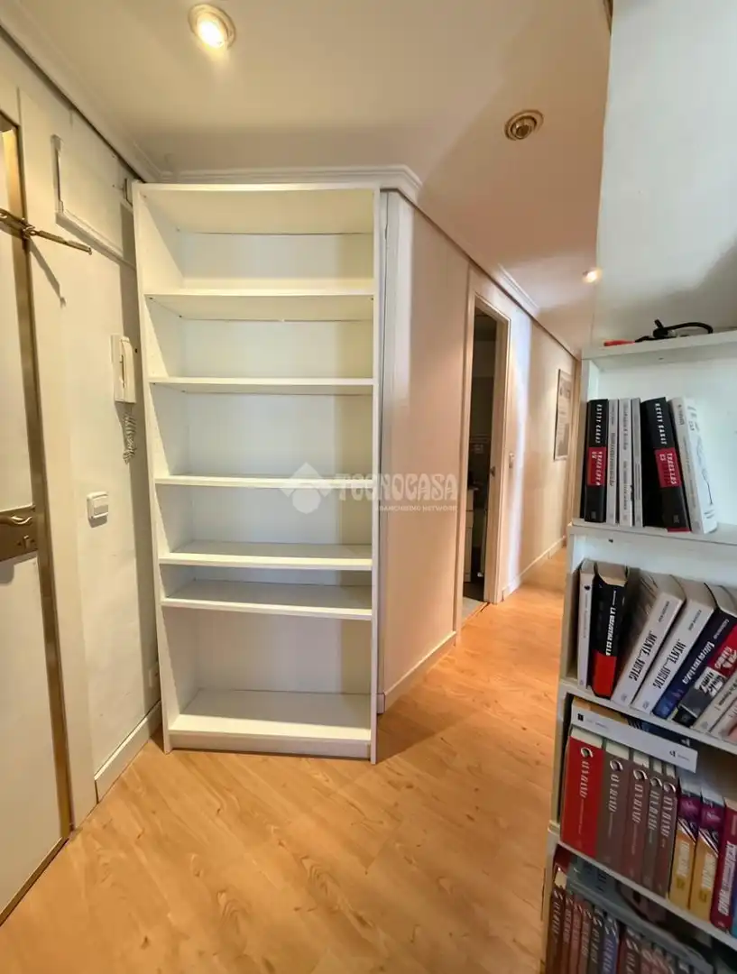 Bedroom of Flat for sale in Madrid  with Air Conditioner, Heating and Parquet flooring
