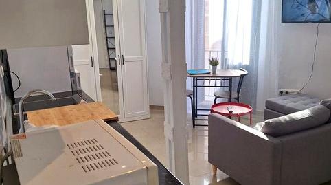 Foto 2 de Estudio de alquiler en Jerónimo Hernández, Encarnación - Regina,  Sevilla Capital