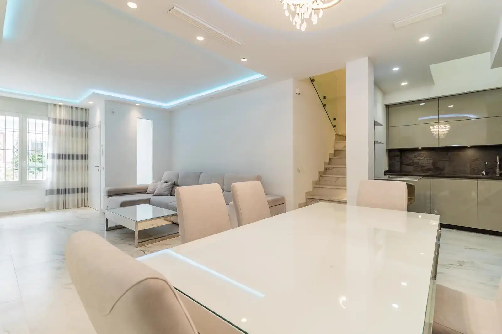 Terraced house with terrace for sale in Calle Parque Central 5, imagen 18