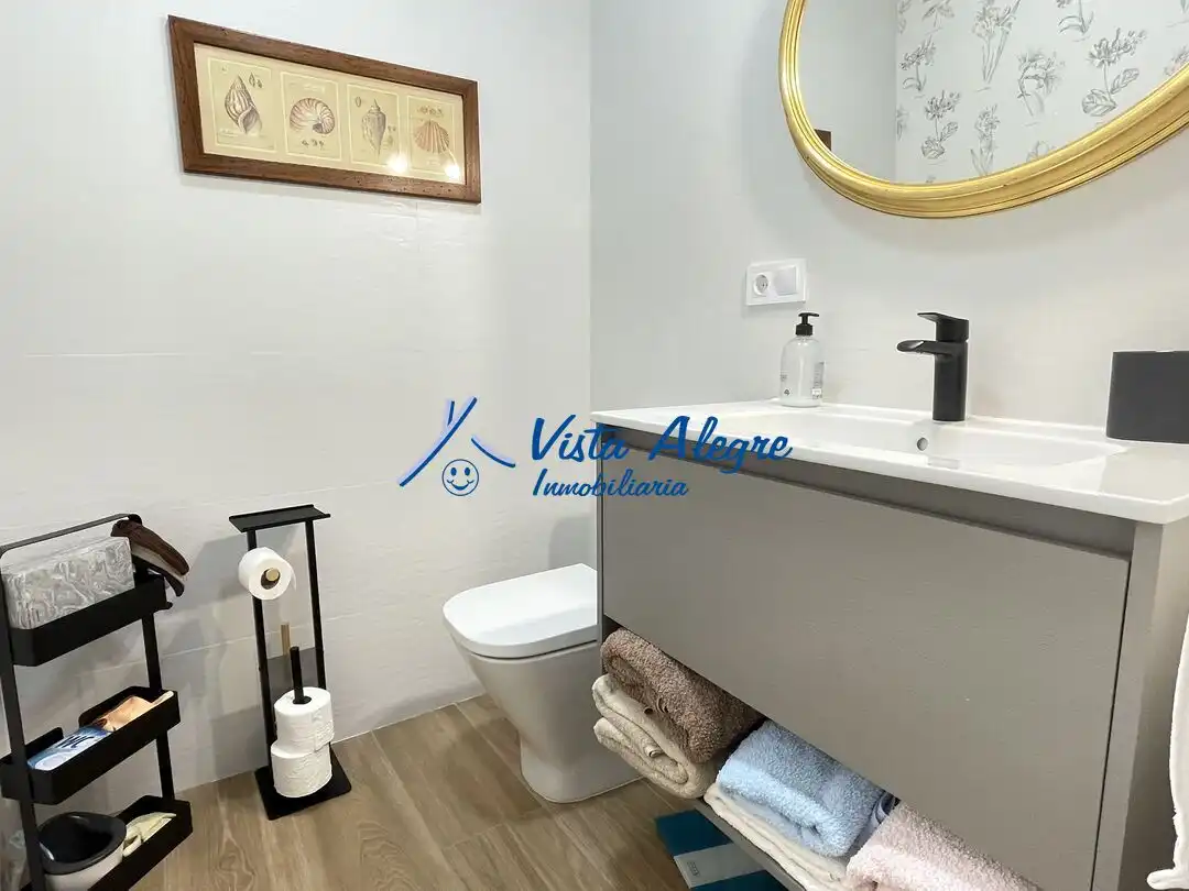 Badezimmer von Wohnung zum Verkauf in Haro mit Klimaanlage, Heizung und Parkett