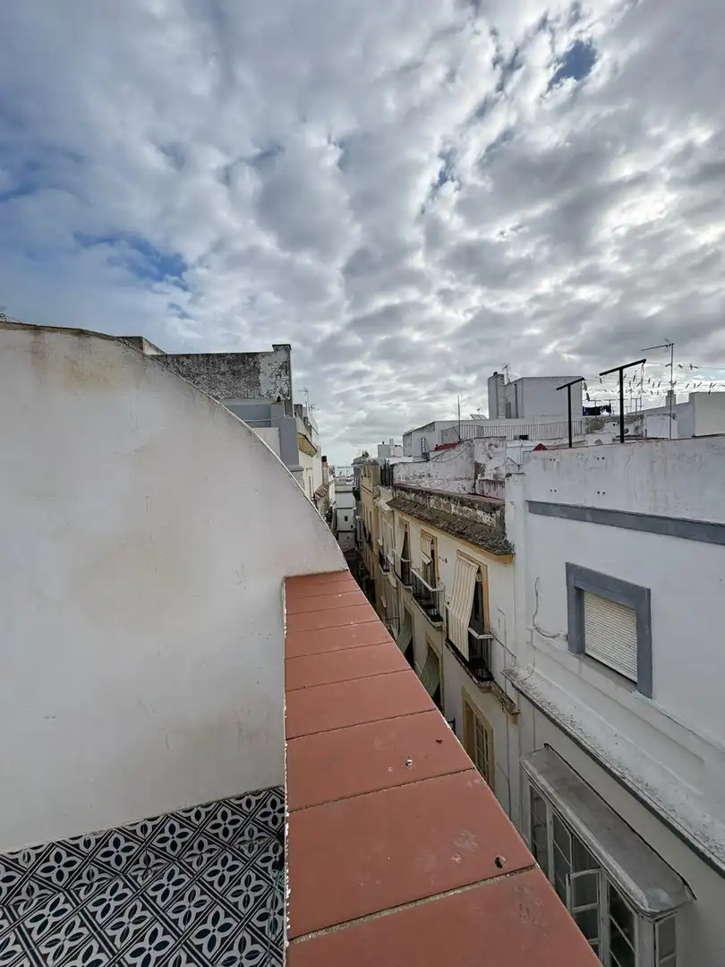 Vista exterior de Pis en venda en Cádiz