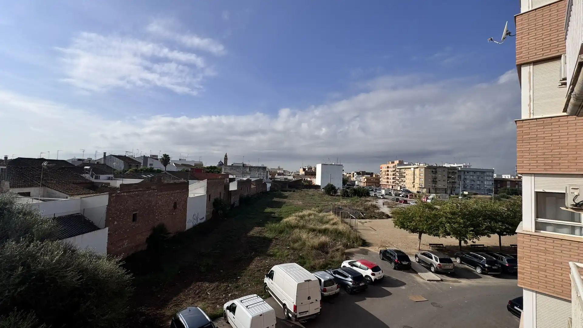 Vista exterior de Piso en venta en Massamagrell