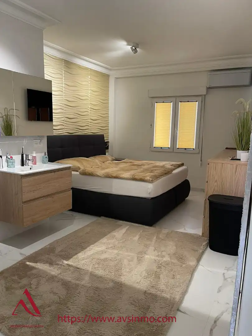 Dormitori de Apartament en venda en Torrevieja amb Aire condicionat, Moblat i Forn