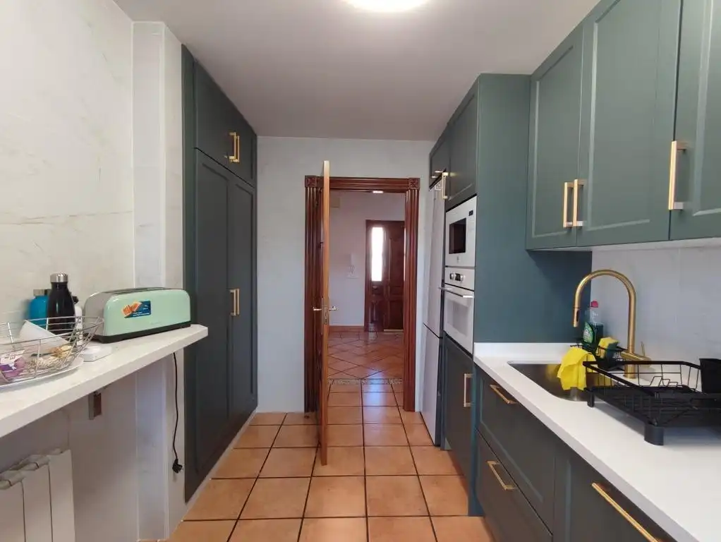 Cuina de Casa o xalet en venda en Villa de Otura amb Aire condicionat, Calefacció i Terrassa