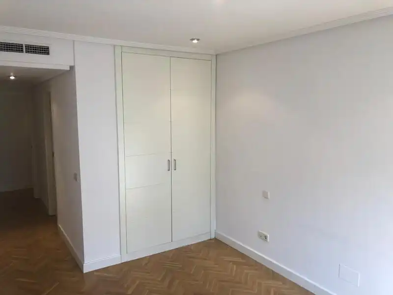Wohnung zur Miete in Universidad - Malasaña