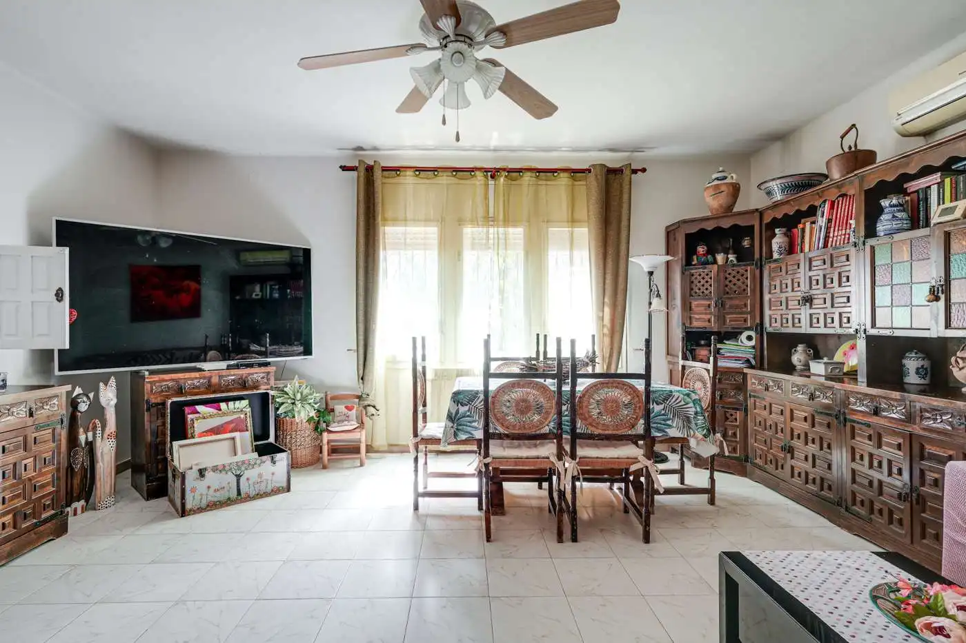Sala de estar de Casa o chalet en venta en Mont-roig del Camp con Aire acondicionado, Jardín privado y Terraza