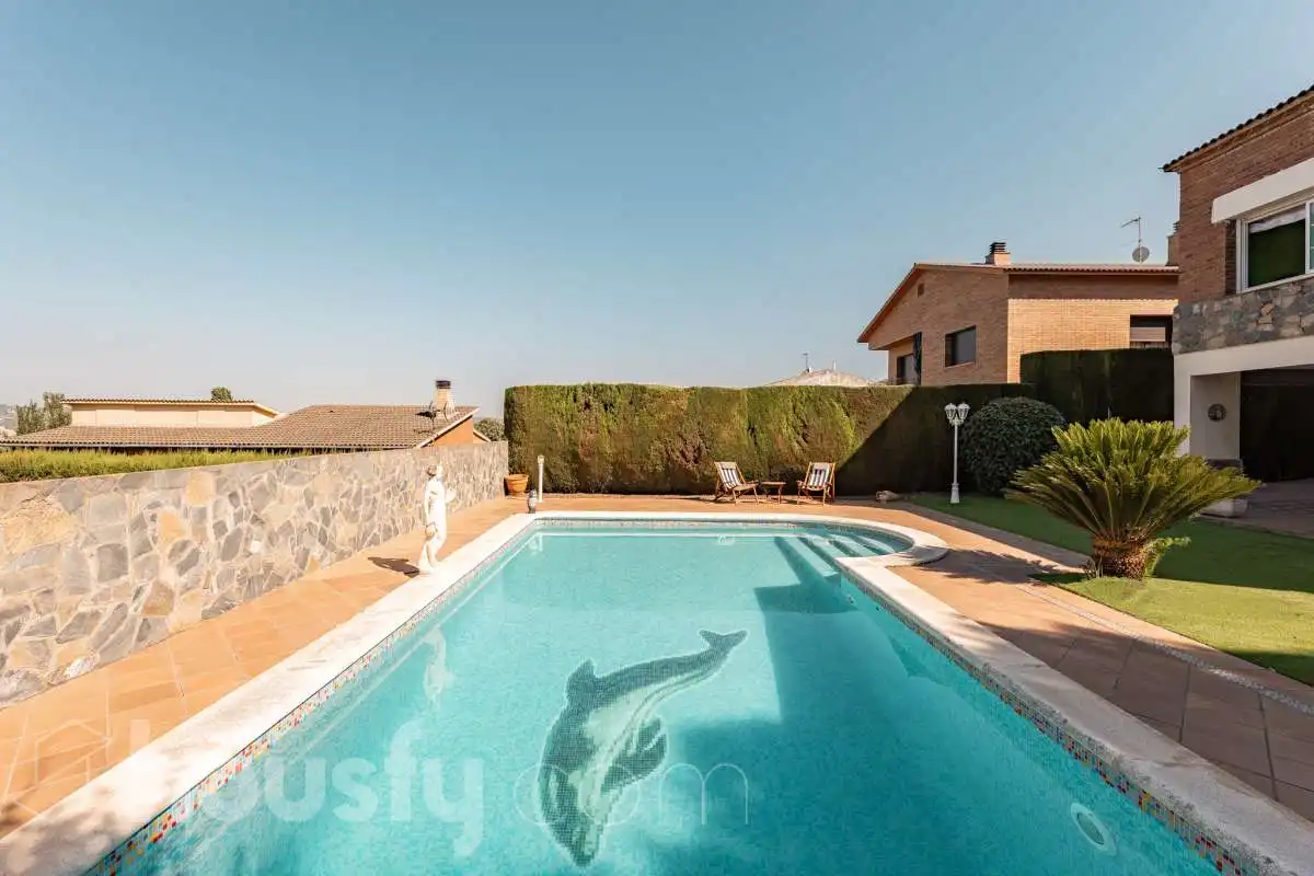 Casa amb piscina en venda a Calle Ricard Opisso ., imagen 2