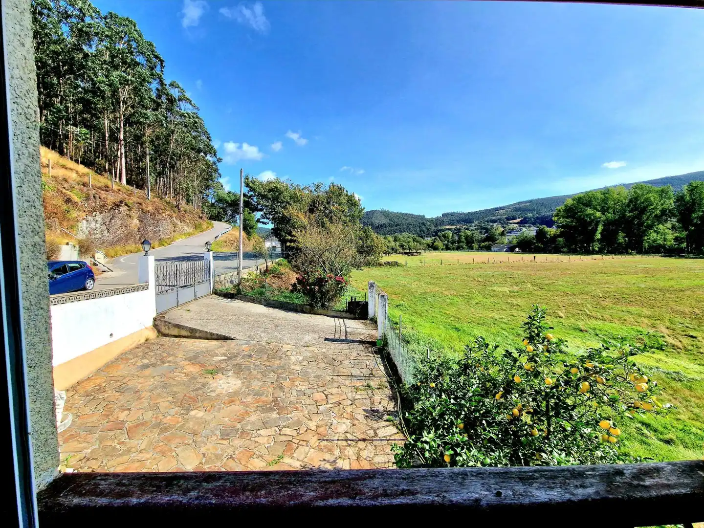 Vista exterior de Casa o xalet en venda en San Tirso de Abres amb Calefacció, Jardí privat i Traster