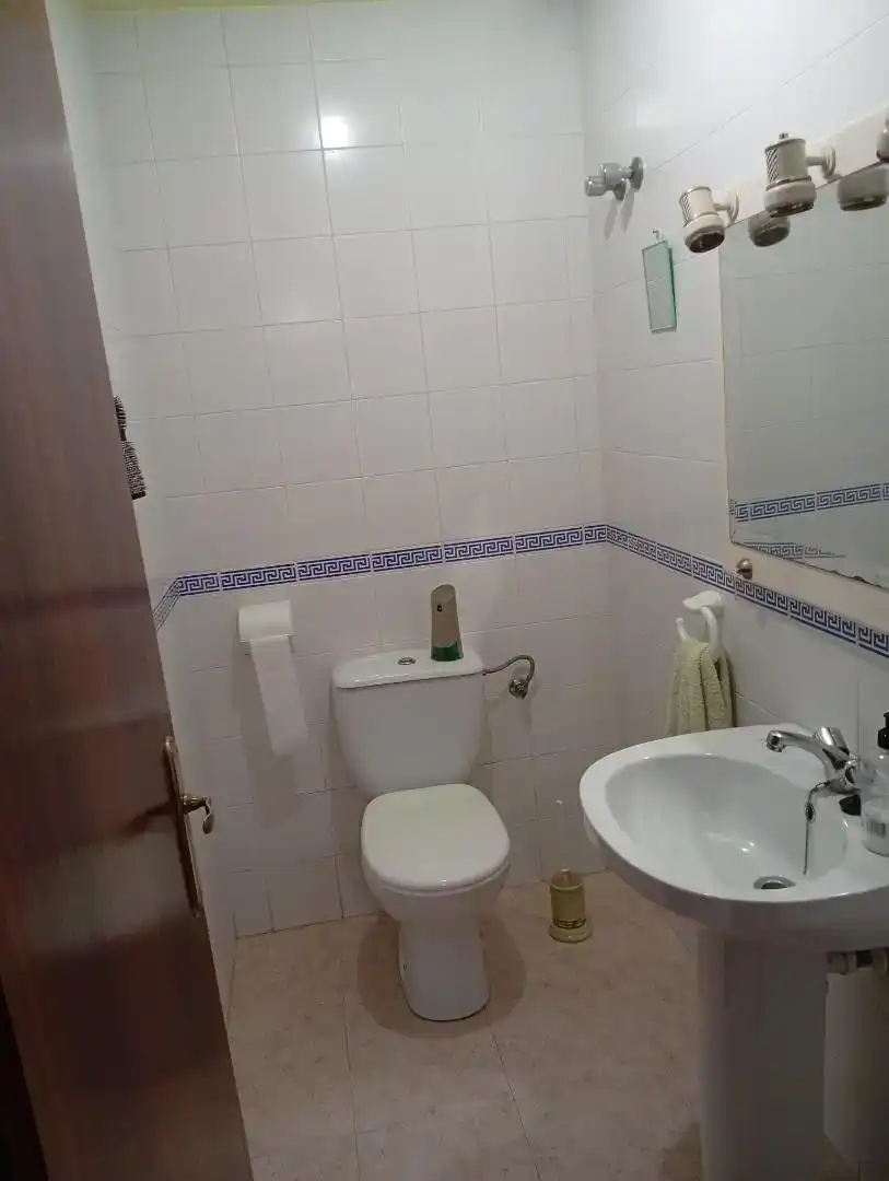 Bany de Pis en venda en Peraleda de la Mata amb Aire condicionat