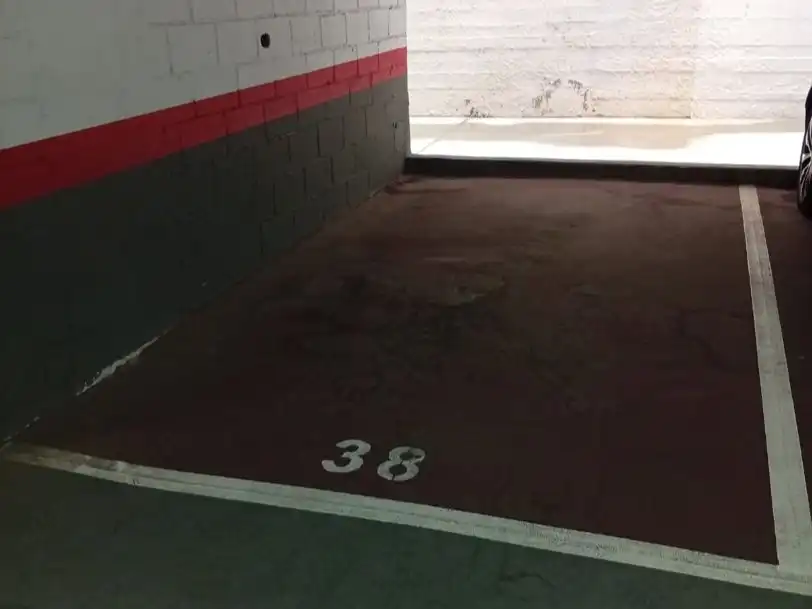 Parkplatz von Garage zur Miete in Horta - Guinardó