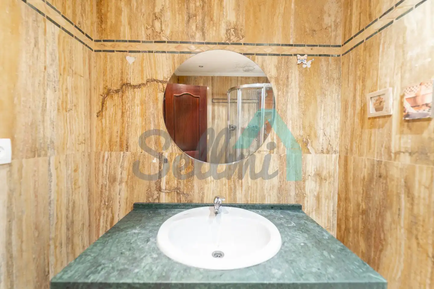 Baño de Piso en venta en Oviedo  con Calefacción, Terraza y Trastero