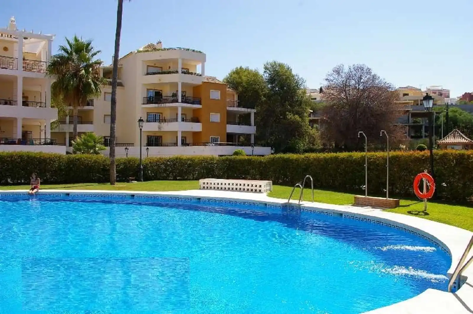 Swimming pool of Flat for sale in Marbella  with Air Conditioner, Terrace and Storage room