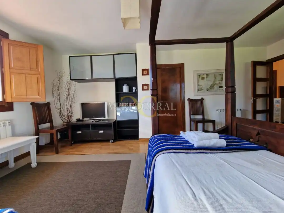 Schlafzimmer von Haus oder Chalet zum Verkauf in Llanes mit Heizung, Privatgarten und Terrasse
