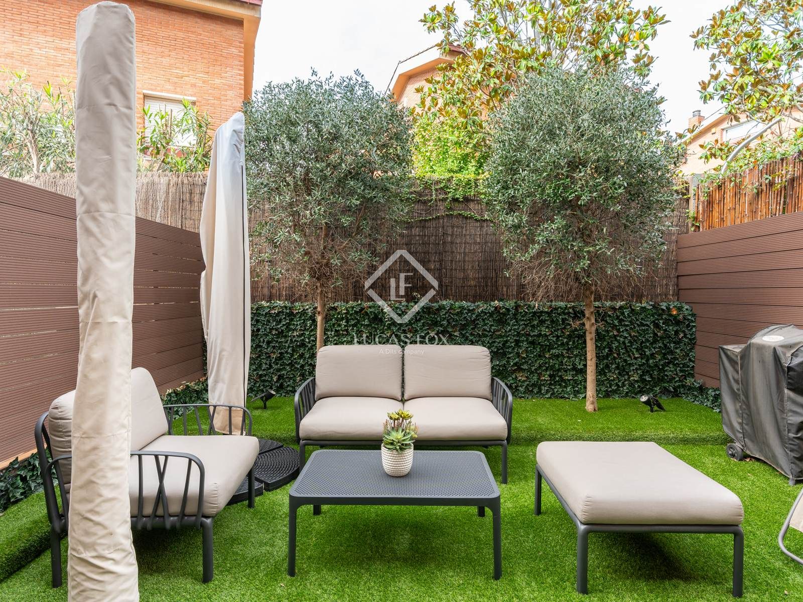 Terrassa de Casa o xalet en venda en Sant Cugat del Vallès amb Aire condicionat, Calefacció i Jardí privat