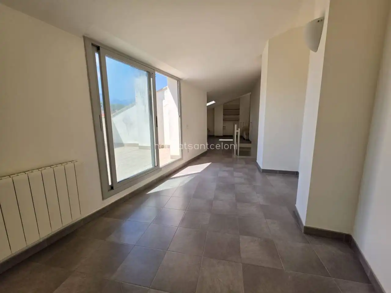 Maisonette zum Verkauf in Sant Celoni mit Heizung, Terrasse und Abstellraum