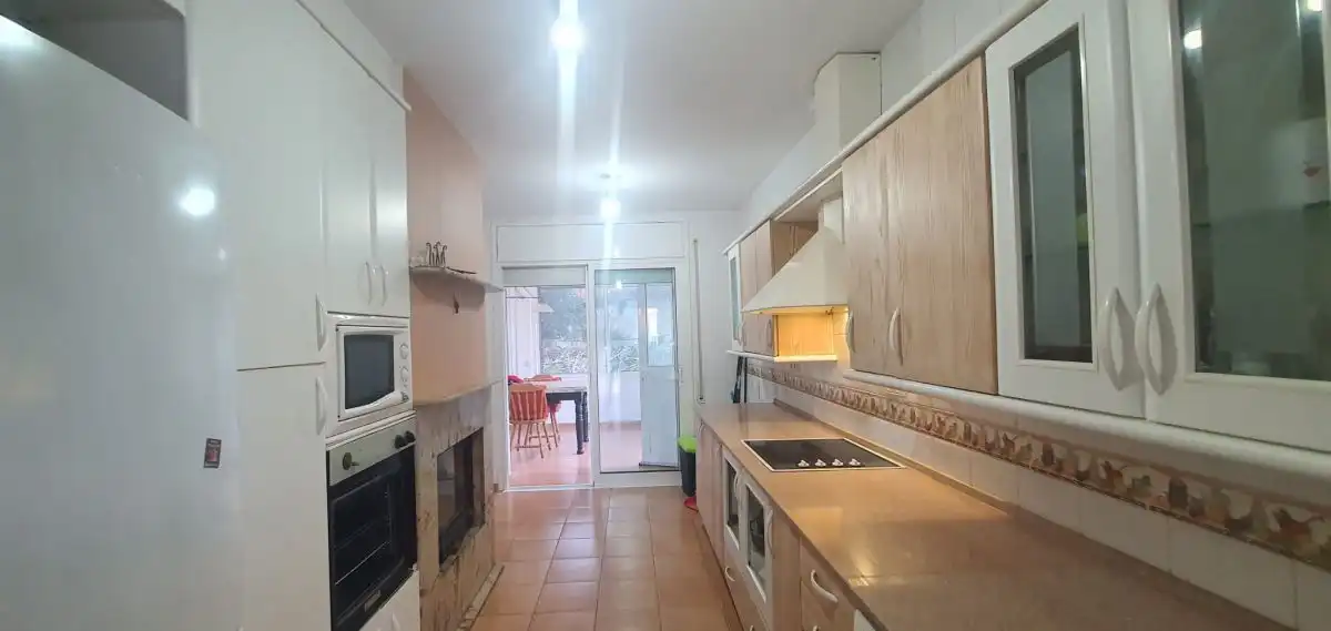 Cocina de Casa o chalet en venta en Els Pallaresos con Aire acondicionado, Calefacción y Jardín privado