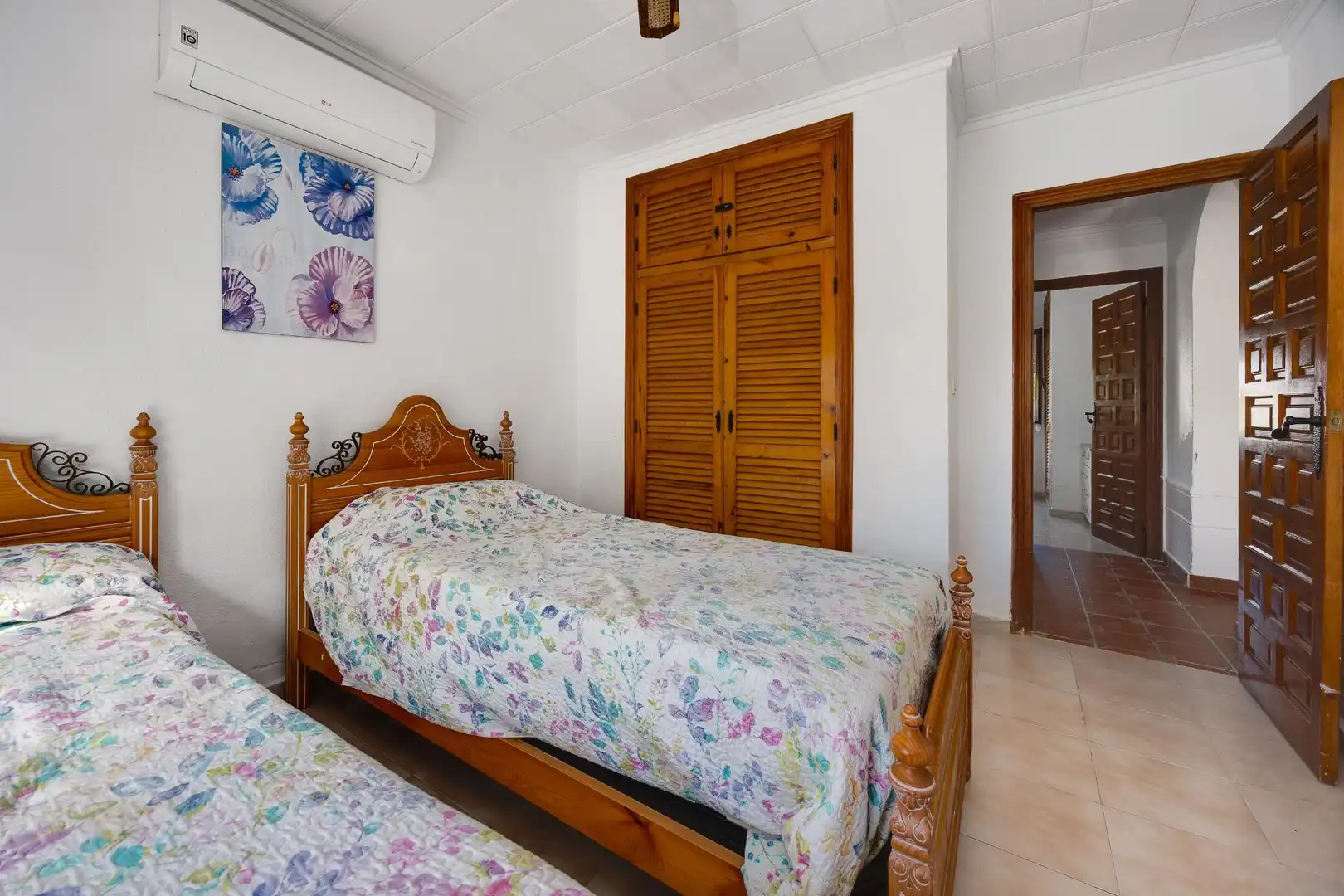 Dormitori de Casa o xalet en venda en Torrevieja amb Aire condicionat, Jardí privat i Terrassa