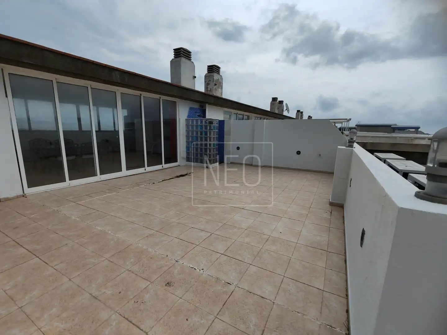 Terraza de Ático en venta en Tavernes de la Valldigna con Aire acondicionado, Terraza y Piscina comunitaria