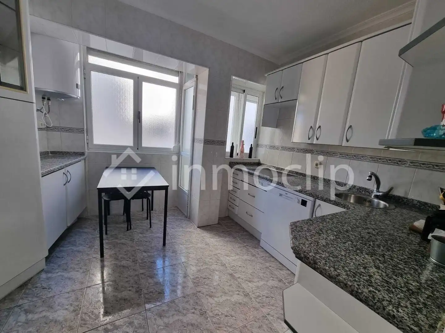 Cocina de Piso de alquiler en Salamanca con Calefacción y Amueblado
