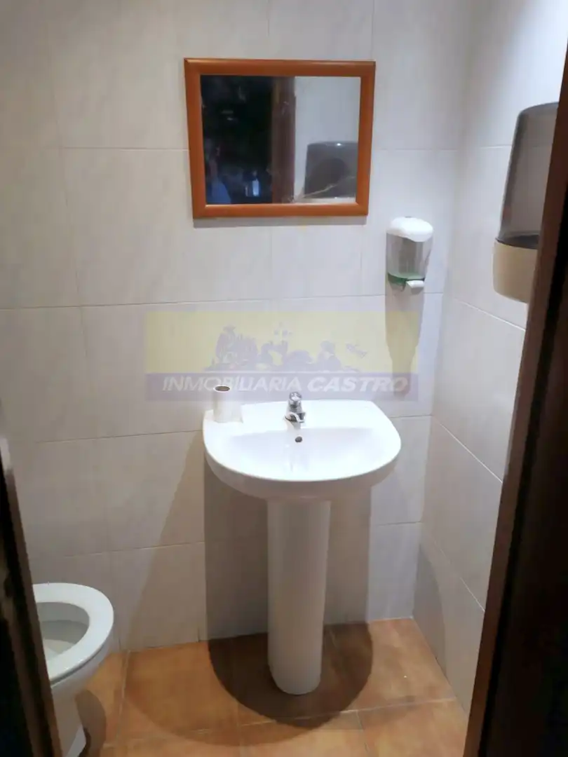Local comercial en venda a Barrio Otañes, imagen 11