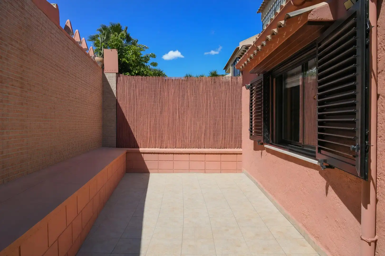 Terrassa de Casa adosada en venda en L'Alfàs del Pi amb Aire condicionat, Calefacció i Jardí privat