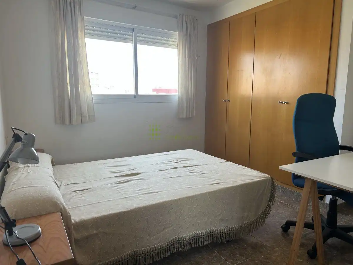 Piso en venta en Vicente sos baynat, Estación - Universidad