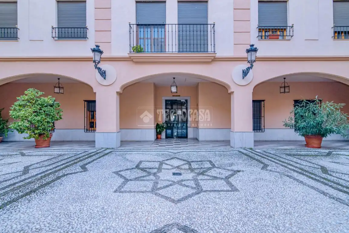 Außenansicht von Wohnung zum Verkauf in Granada mit Heizung
