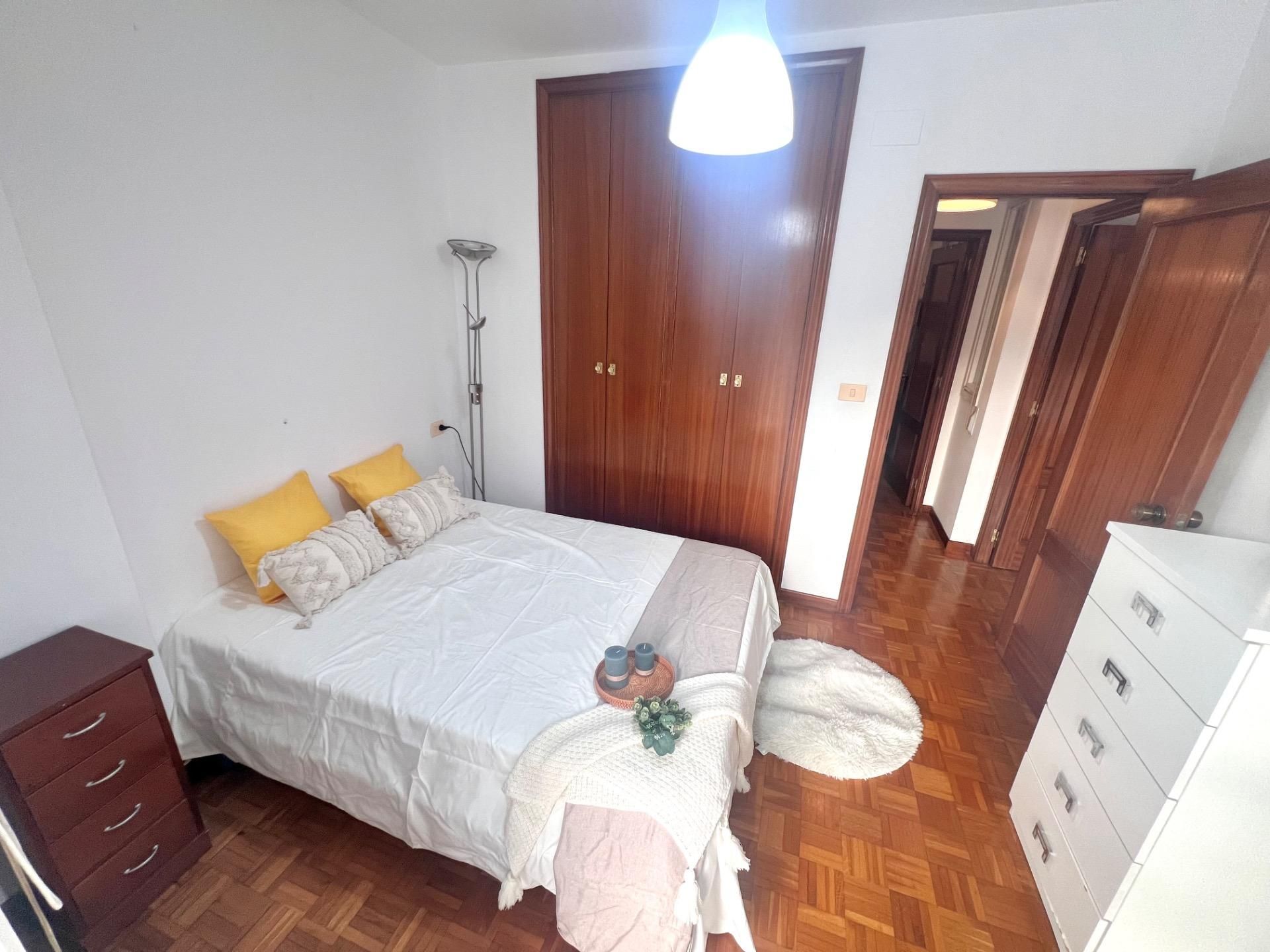Bedroom of Apartment for sale in Ourense Capital   with Heating, Storage room and Balcony