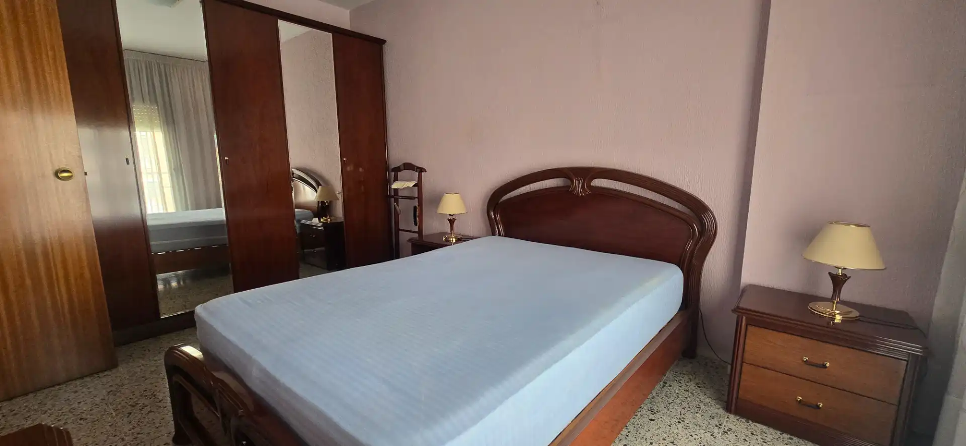 Habitación de Piso en venta en Santa Coloma de Gramenet con Aire acondicionado, Calefacción y Horno