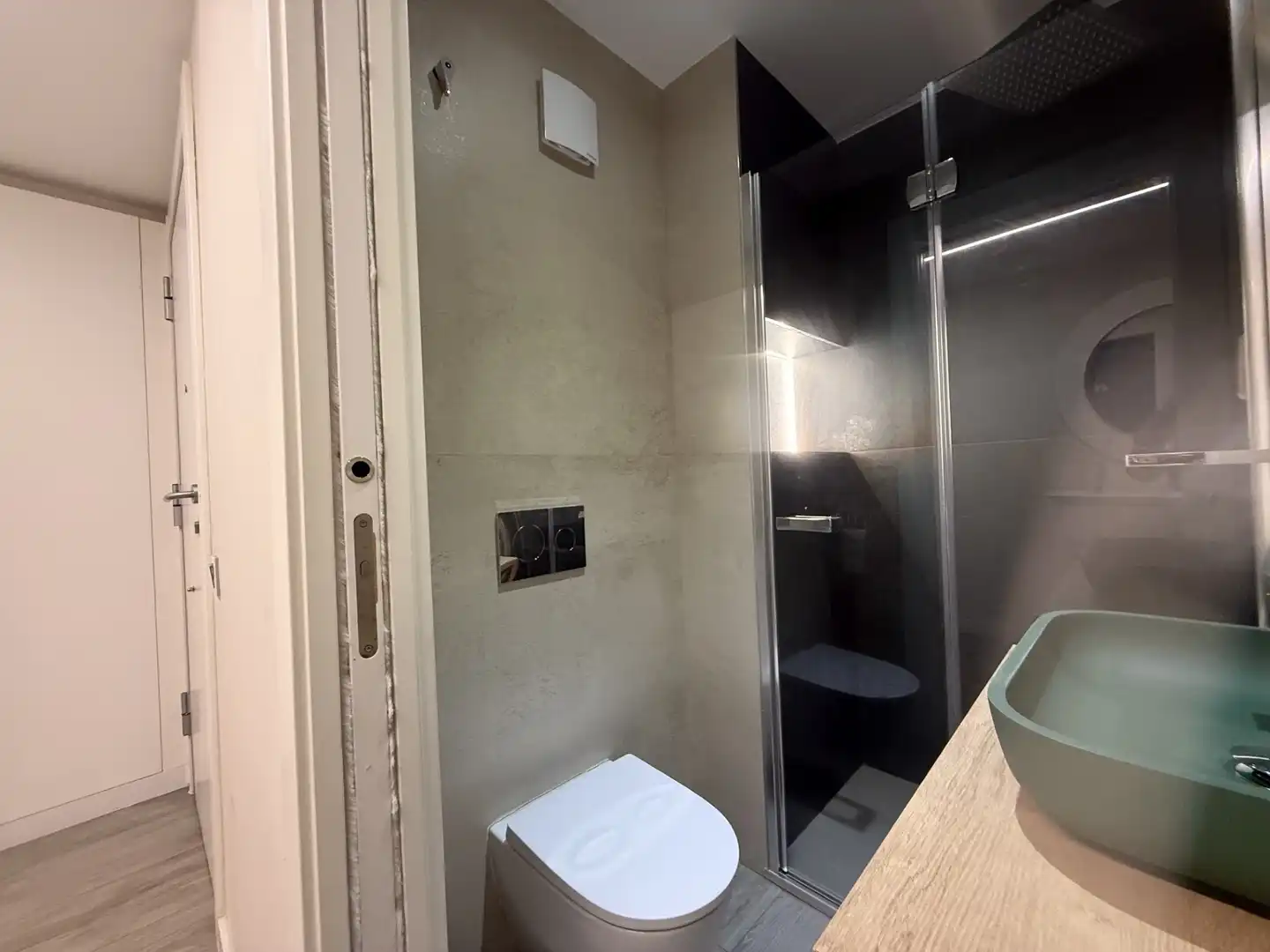 Baño de Piso de alquiler en Almería con Aire acondicionado, Calefacción y Terraza