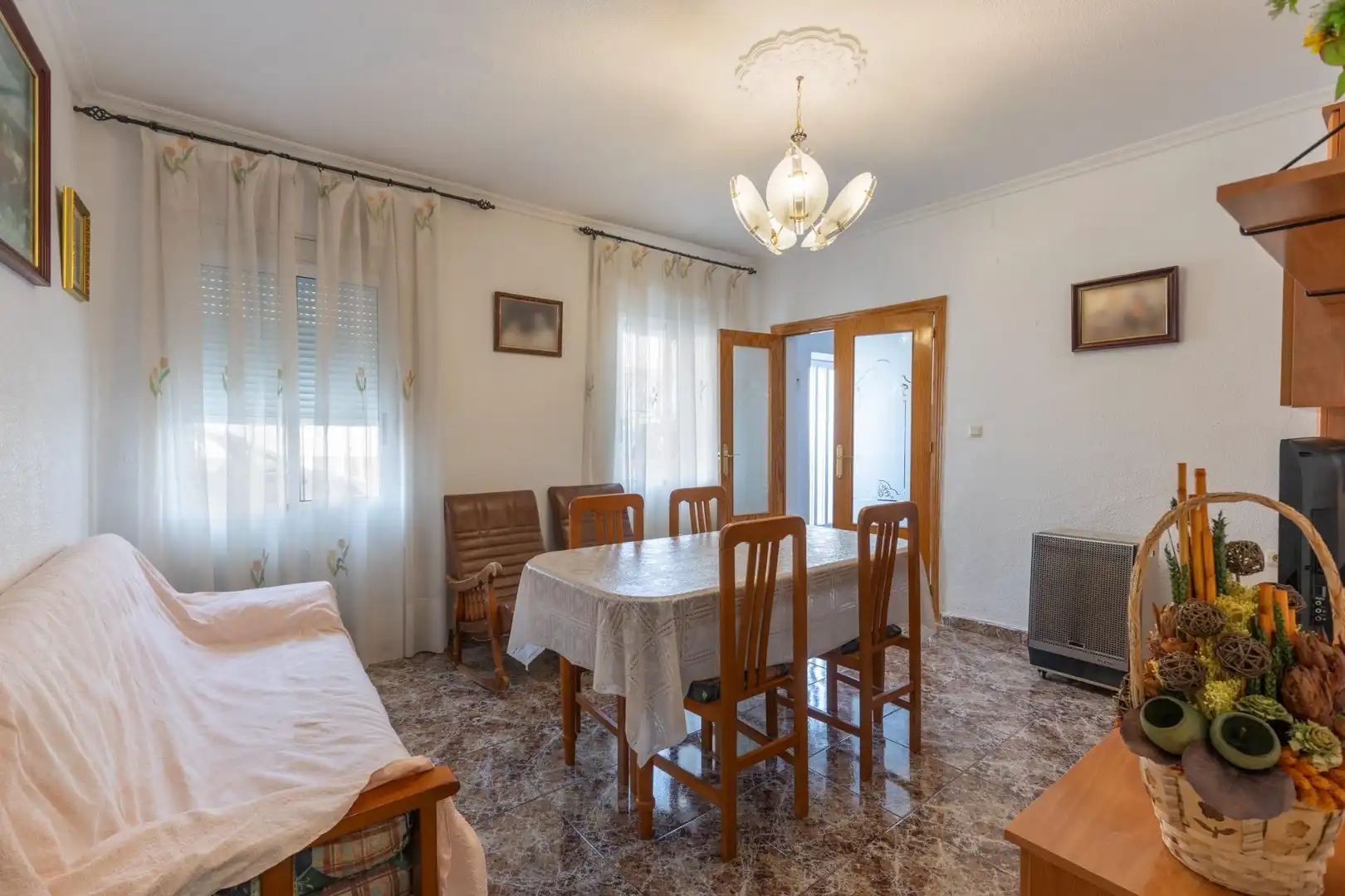 Dining room of Ground floor for sale in Guadix  with Furnished