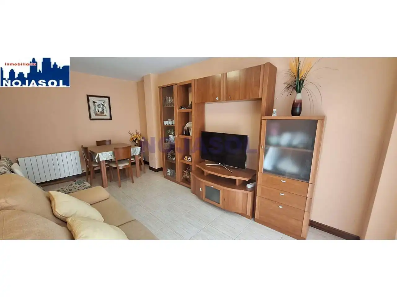 Sala de estar de Apartamento de alquiler en Noja con Calefacción, Terraza y Amueblado