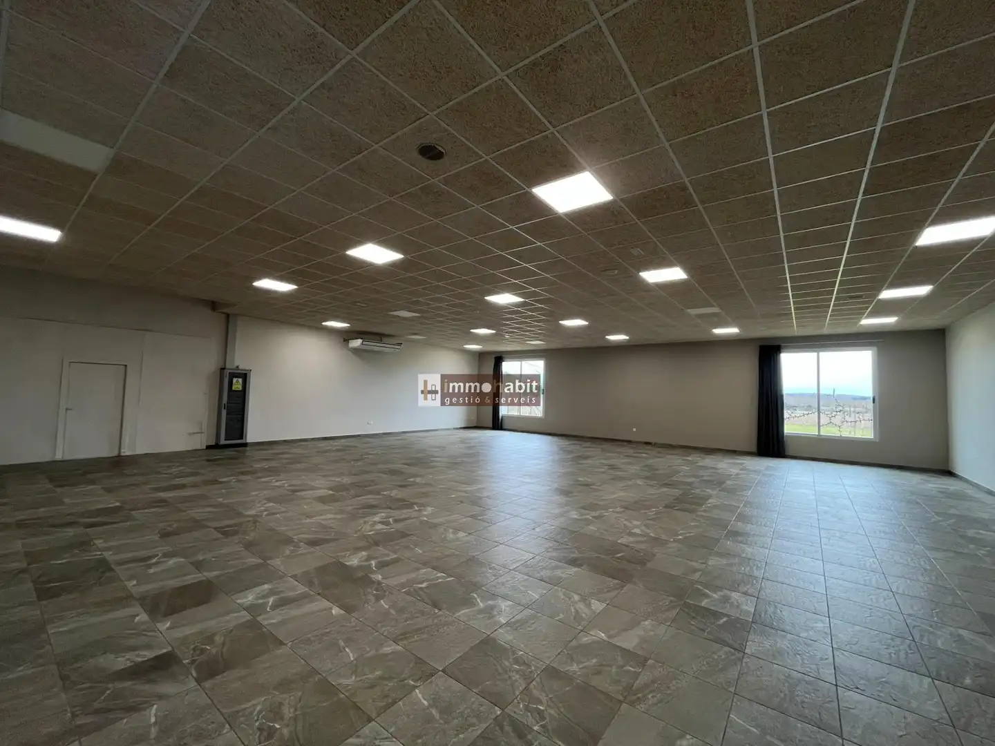 Local en venta en Puigverd de Lleida con Aire acondicionado