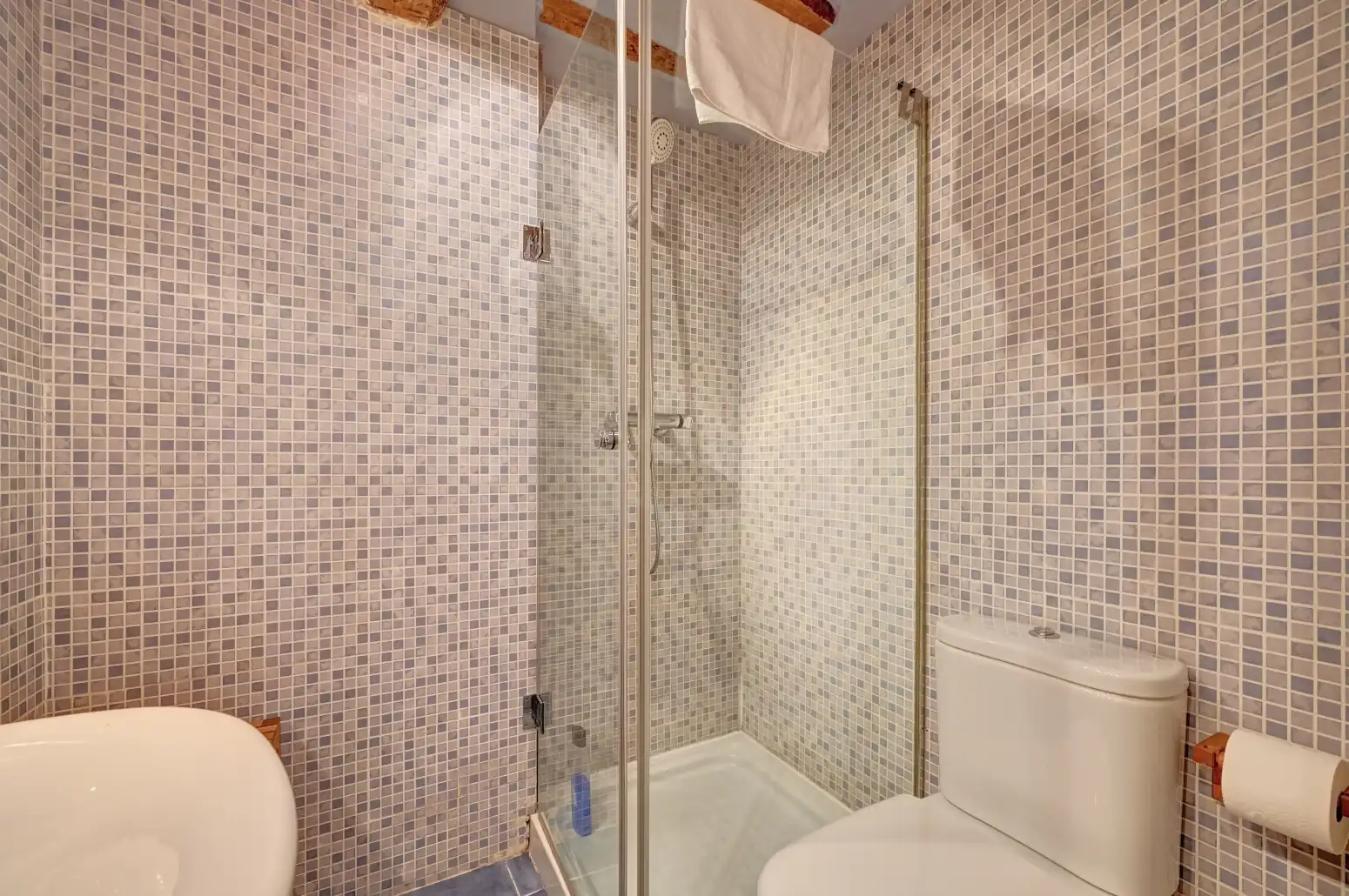 Baño de Piso en venta en  Logroño con Calefacción, Parquet y Amueblado