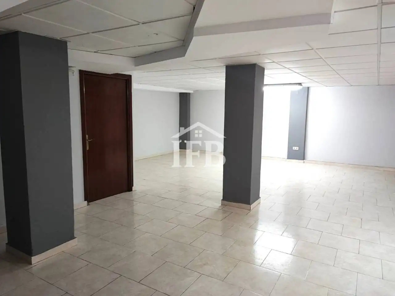 Local comercial en venta en Avenida Augusto Vázquez, imagen 10