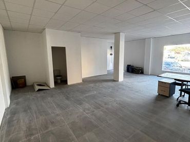 Business premises to rent in Centro