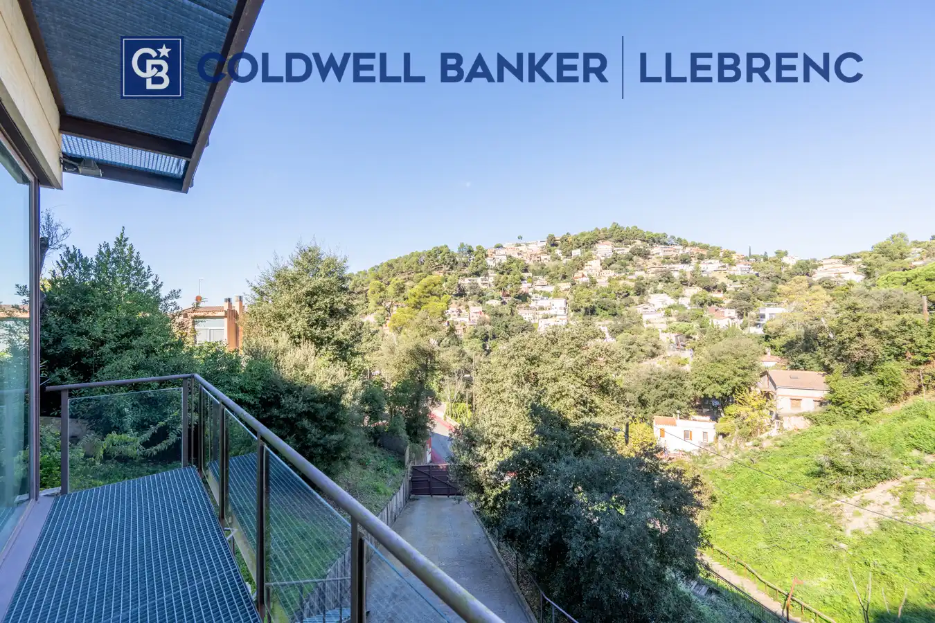 Vista exterior de Casa o chalet en venta en Barcelona con Calefacción, Jardín privado y Parquet