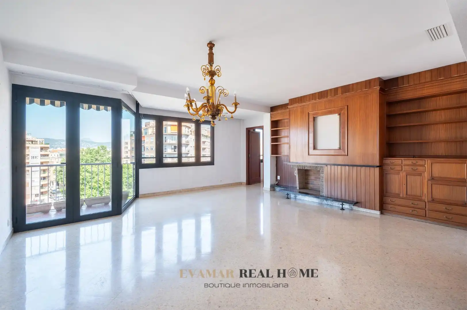 Living room of Flat for sale in  Palma de Mallorca  with Air Conditioner, Terrace and Alarm