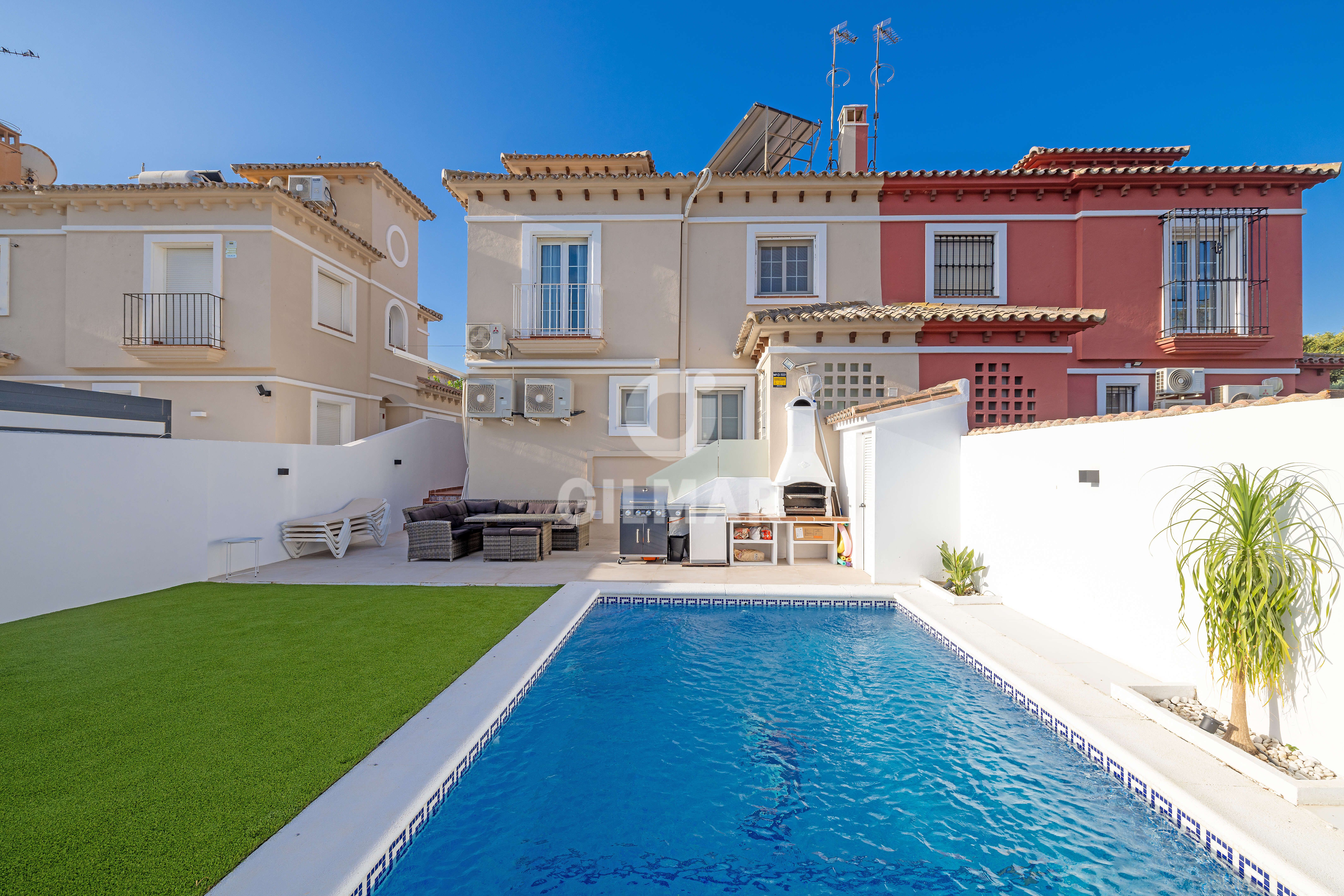 Exterior view of Single-family semi-detached for sale in Torremolinos  with Heating, Private garden and Swimming Pool