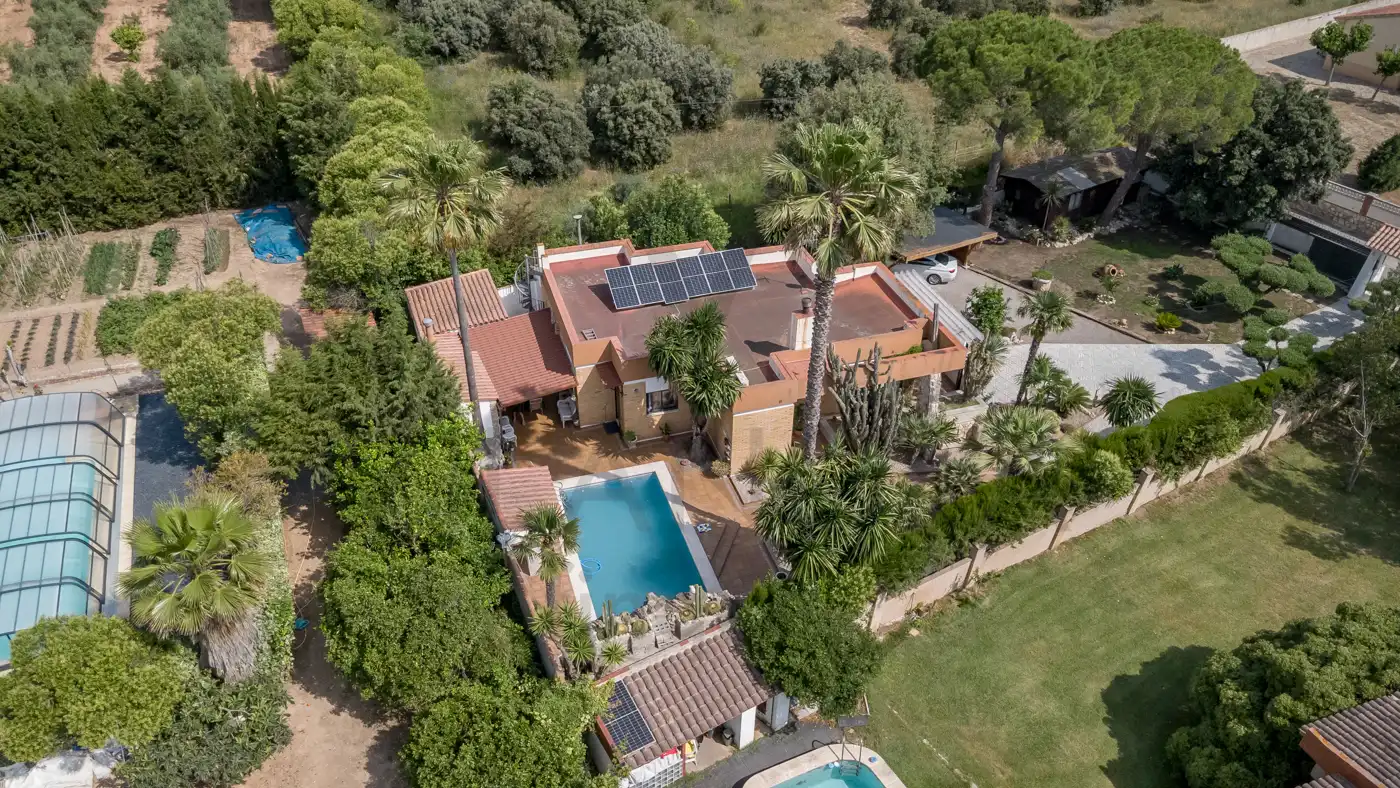 Vista exterior de Casa o xalet en venda en Valls amb Aire condicionat, Calefacció i Jardí privat