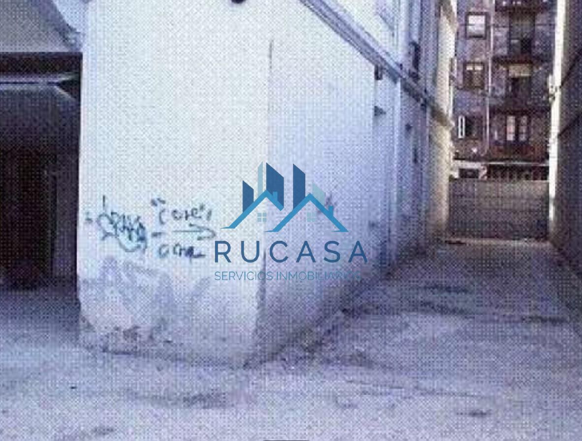 Vista exterior de Nave industrial en venta en Santander