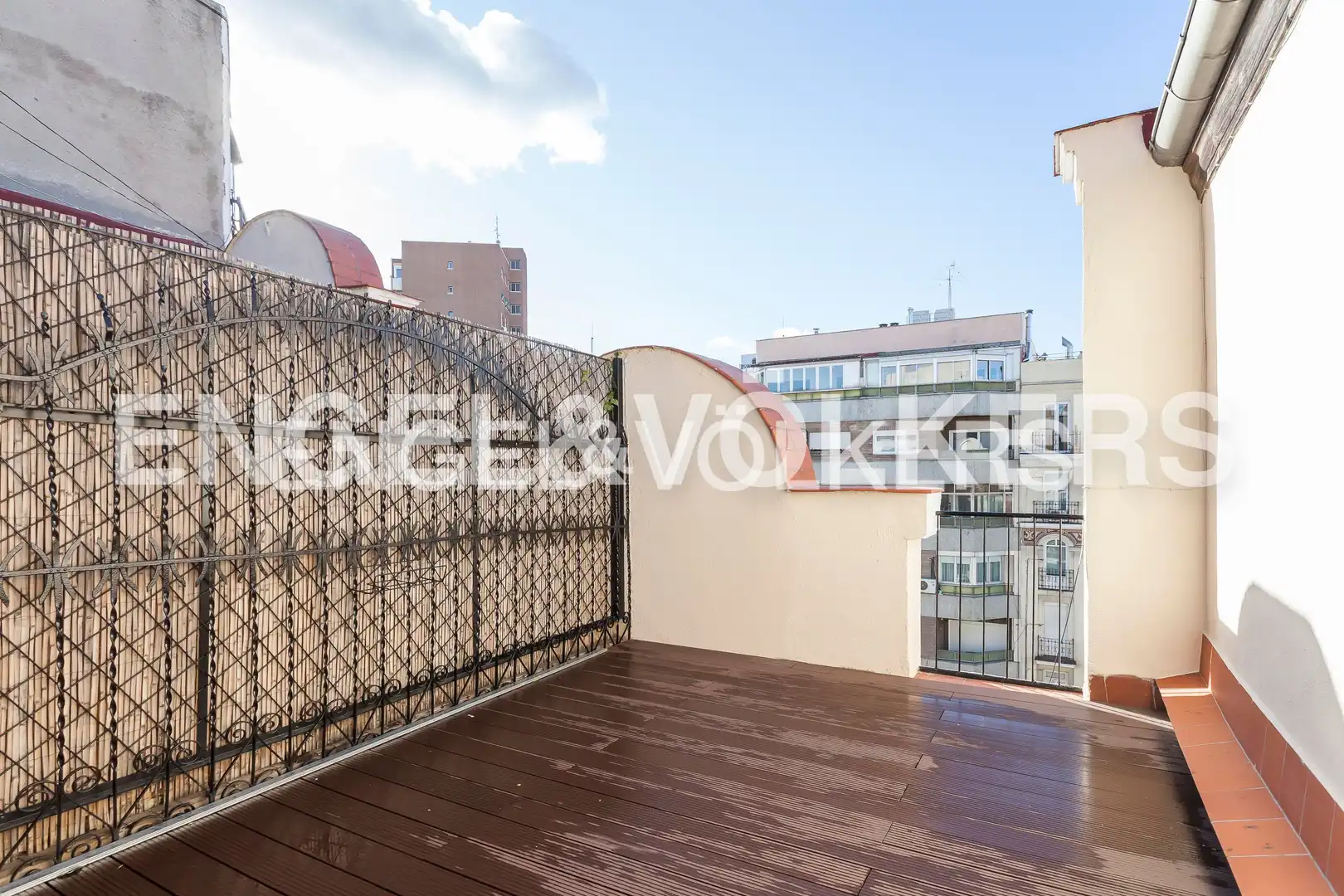 Terrace of Attic for rent in Madrid  with Air Conditioner, Heating and Parquet flooring