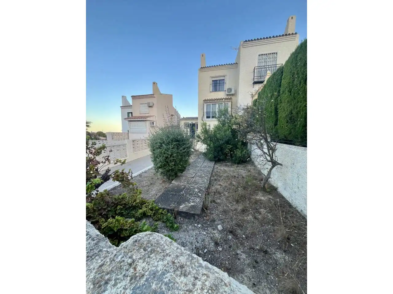 Vista exterior de Casa o xalet de lloguer en El Campello amb Aire condicionat, Terrassa i Moblat