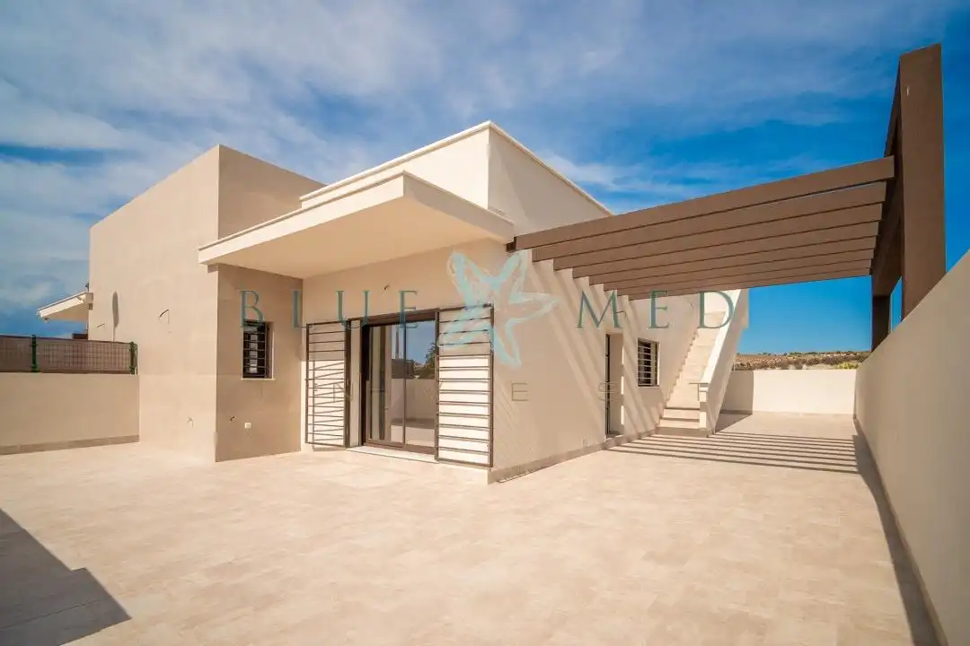 Villa con giardino in vendita a Calle PRESBITERIO JESÚS GARCÍA SN